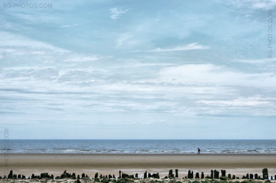 Le marcheur de la plage d'Houlgate